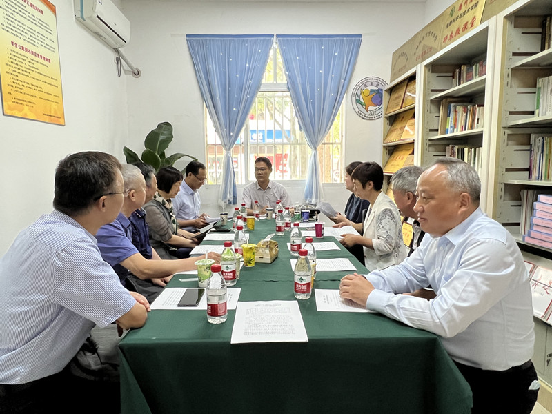 参观生科院4_副本.jpg