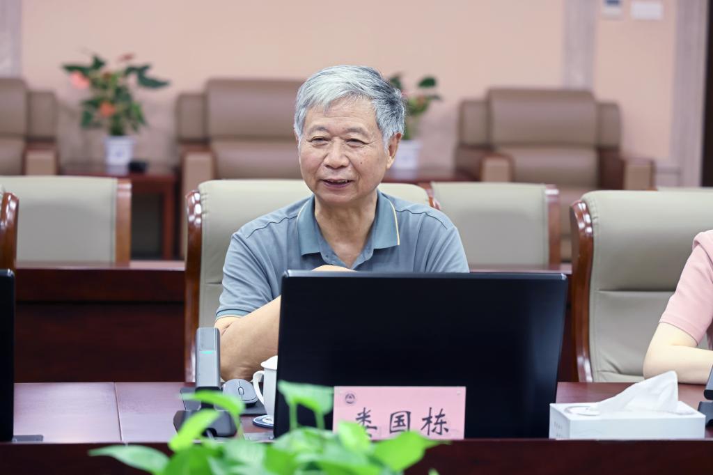 娄国栋讲话.jpg