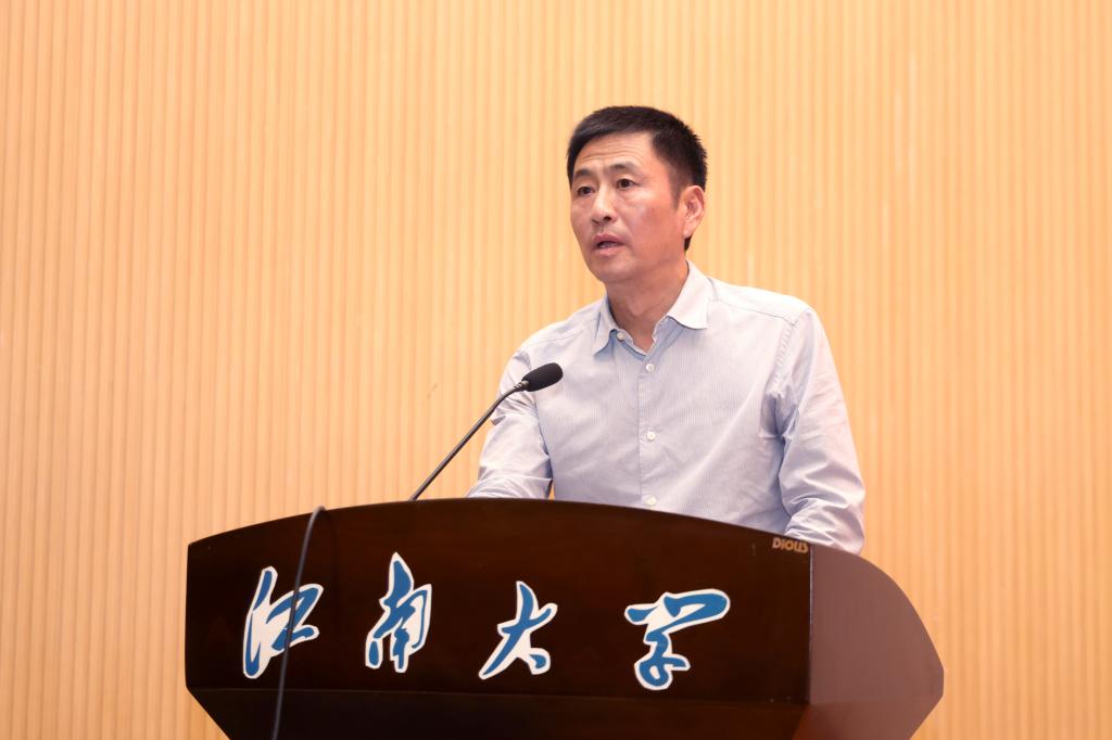 戴月波致辞.jpg