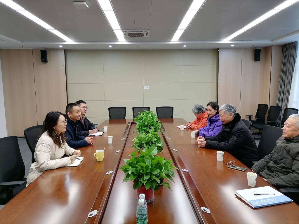 校关工委一行在集成电路学院调研.jpg