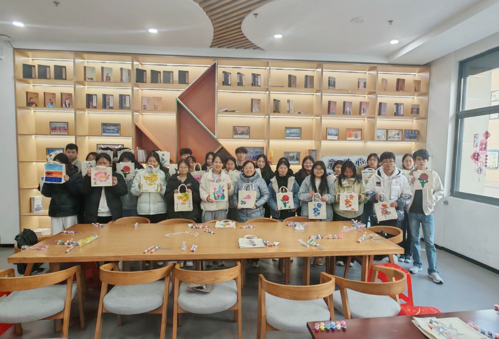 12.3数字经济系列活动之 从“心”出发，为成长赋能2.jpg