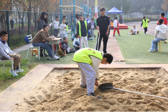 1765352019724567.png 江宁区教育系统关工委开展科技赋能体育运动点亮童年体育科技节活动(1)837.png