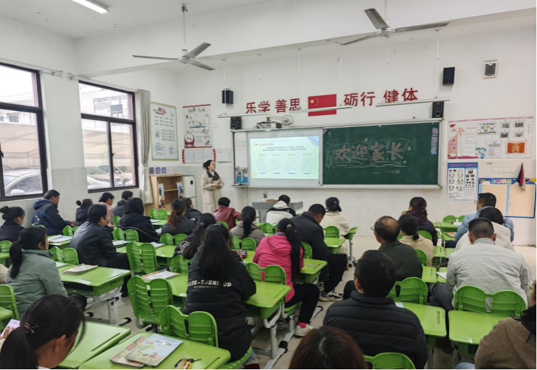 1767160881852776.png 江宁区教育系统关工委五老人员倾心助力家校携手共筑青春预备役(1)1691.png