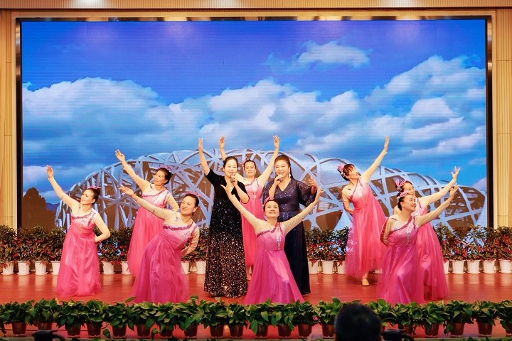 荣休典礼歌伴舞720.jpg