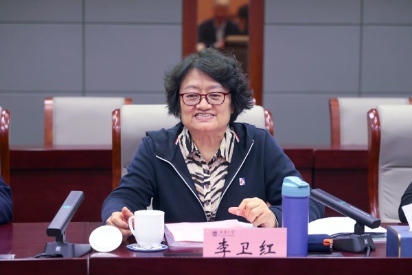 李卫红.jpg