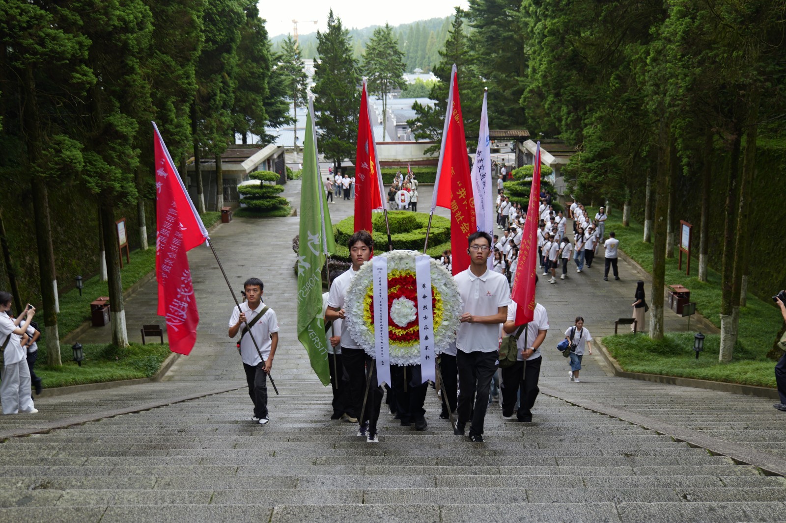 14烈士陵园（次选）.jpg