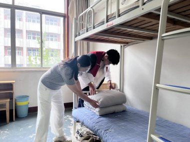 10.5智能制造银发丹心传薪火 劳动育人润心田1.png