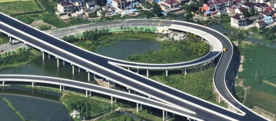 江苏泰州建兴高速全线通车开辟江苏中部南北联系新通道